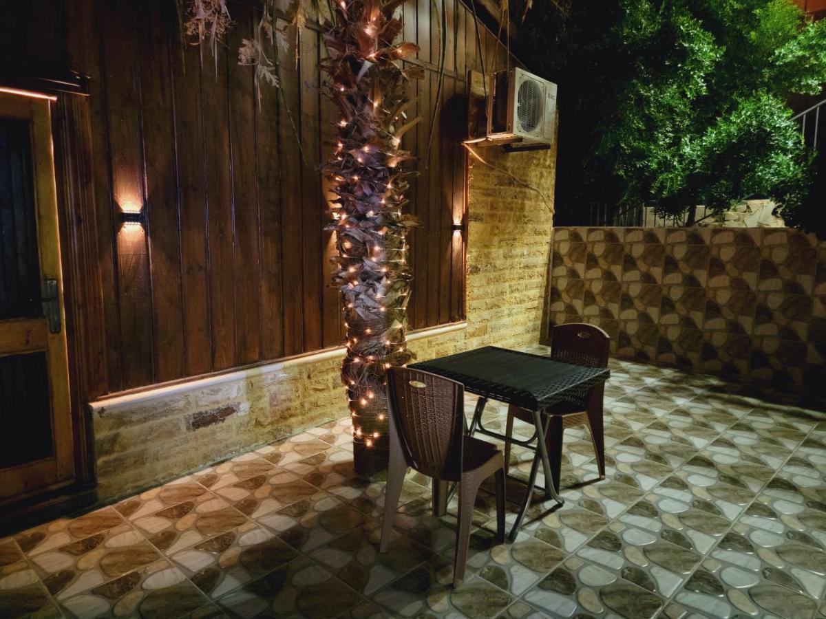 Atoom Lodge Jarash Exterior photo